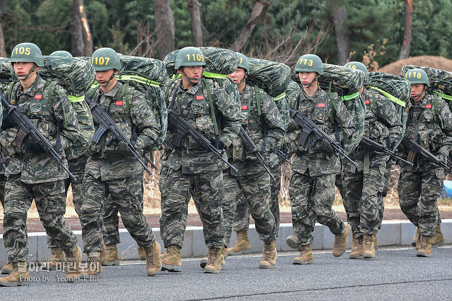 신병1301기_빨간명찰수여식_2472.jpg