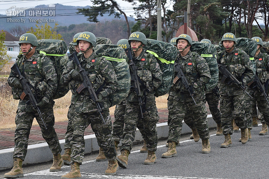 신병1301기_빨간명찰수여식_2515.jpg