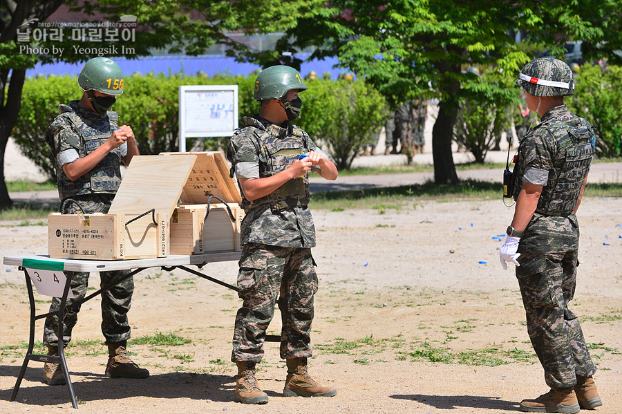 신병1293기1교육대5주차훈련_수류탄_1500.jpg