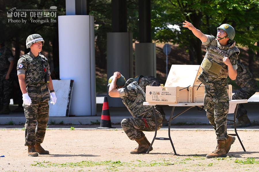 신병1293기1교육대5주차훈련_수류탄_1484.jpg