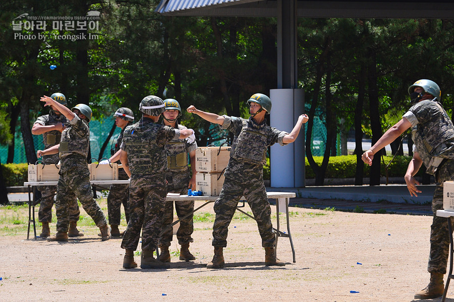 신병1293기1교육대5주차훈련_수류탄_1576.jpg