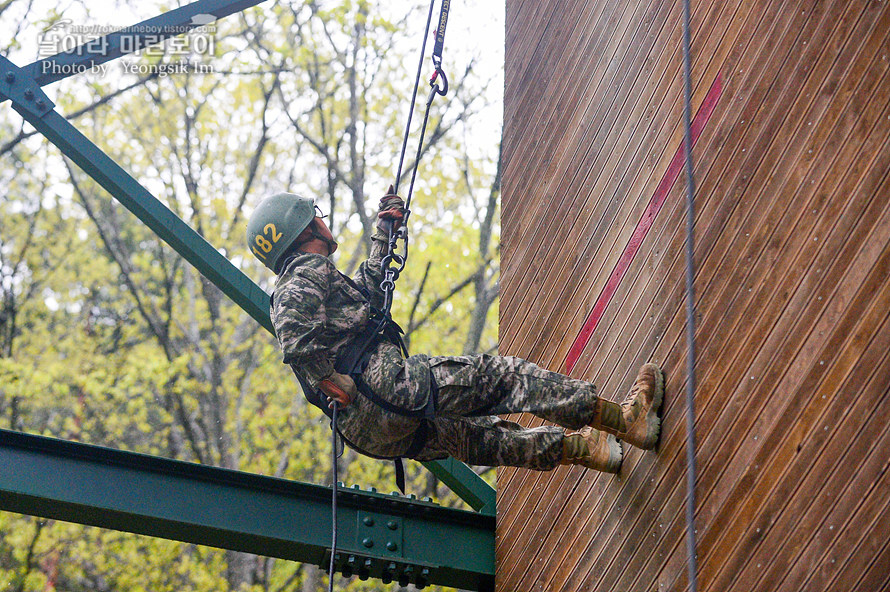 신병1291기2교육대극기주_유격기초_4834.jpg