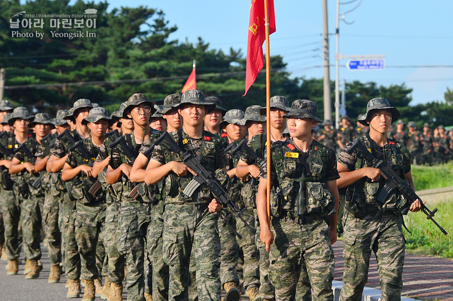 신병1295기 빨간명찰수여식_8769.jpg