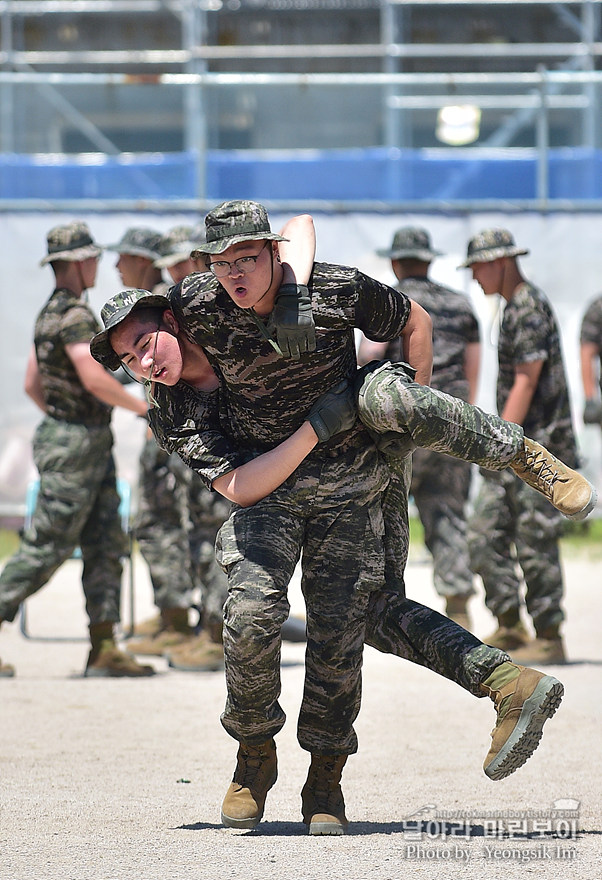 신병1307기_1교육대_2주차_장애물_2891.jpg