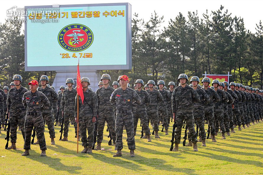 신병1291기빨간명찰수여식_5588.jpg