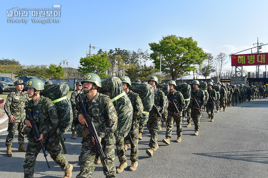 신병1291기빨간명찰수여식_5566_4.jpg