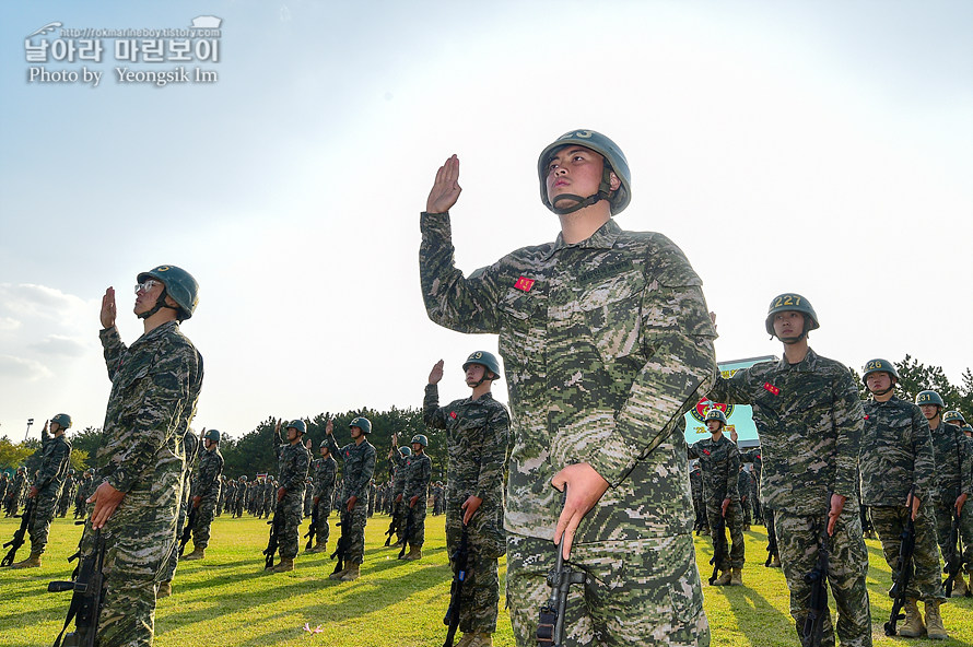 신병1291기빨간명찰수여식_5648.jpg