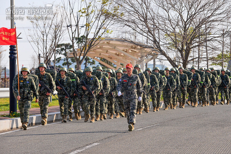 신병1291기빨간명찰수여식_5509.jpg