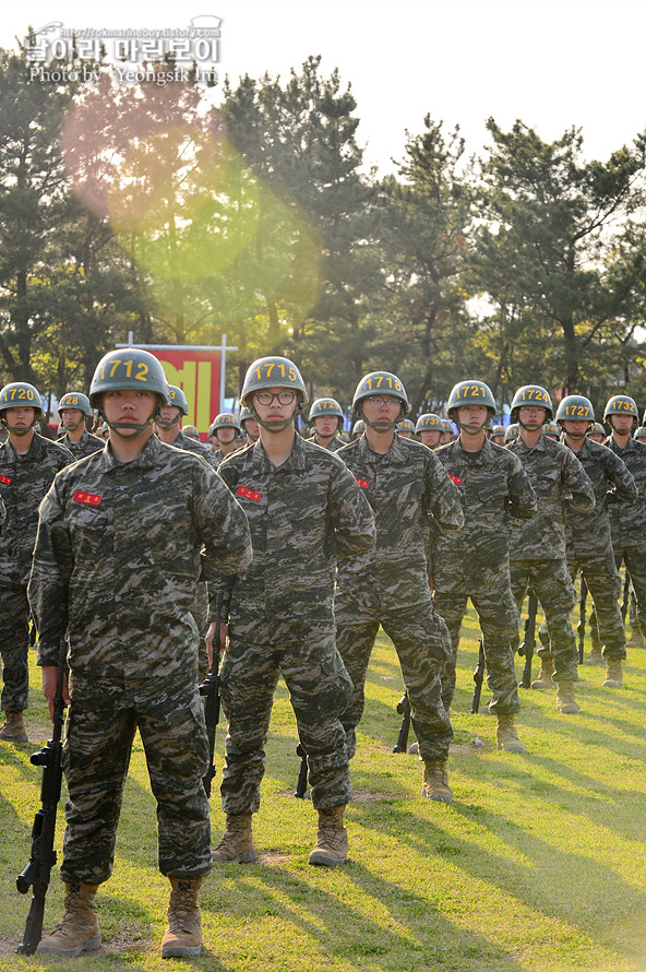 신병1291기빨간명찰수여식_5657.jpg