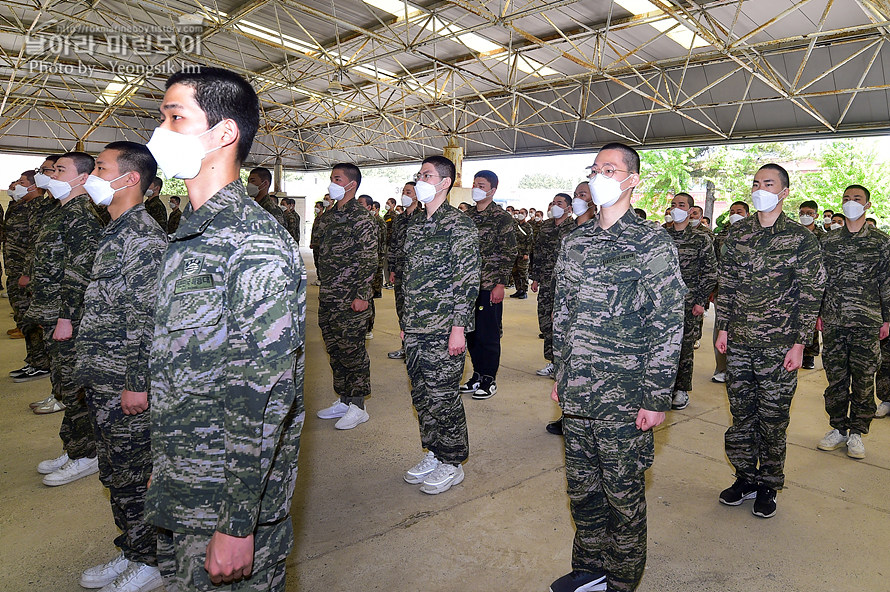 신병1293기2교육대1주차_제식훈련_6543_9.jpg