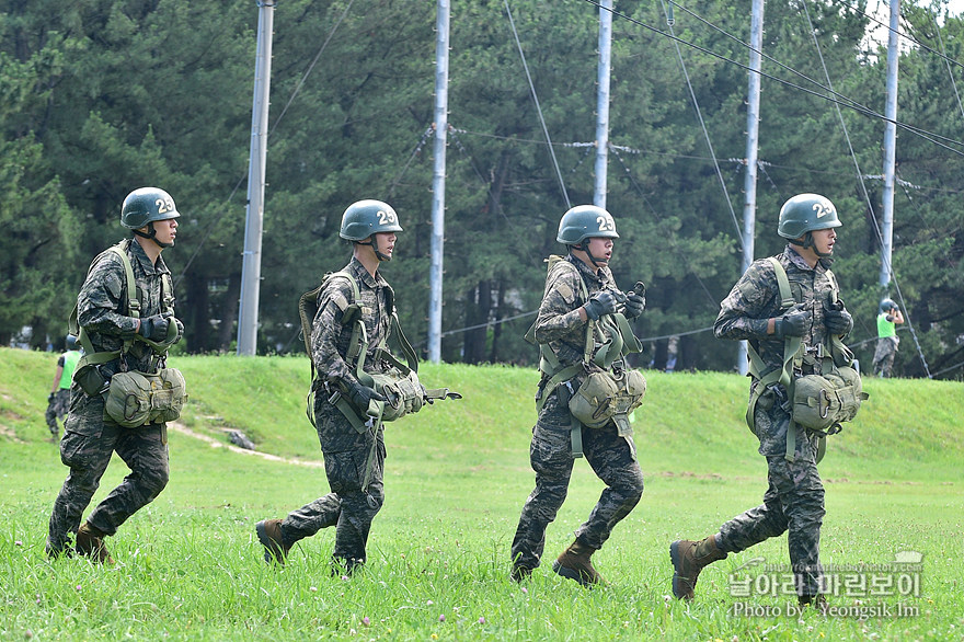 신병1307기_2교육대_공중돌격_2769.jpg
