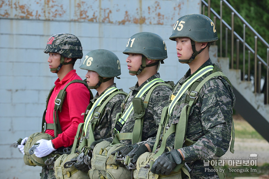 신병1307기_2교육대_공중돌격_2472.jpg