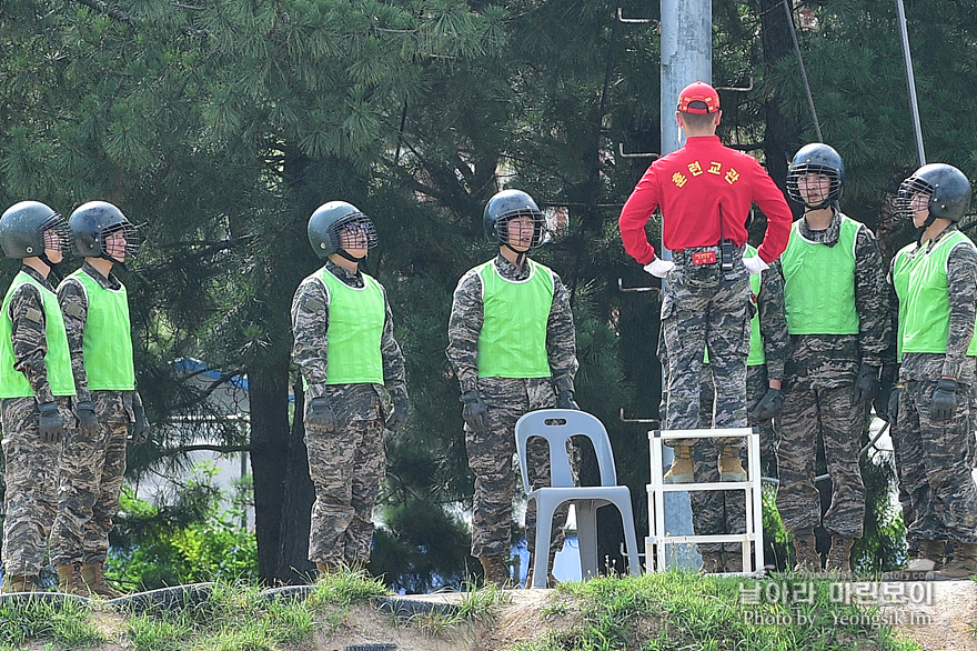 신병1307기_2교육대_공중돌격_2542.jpg