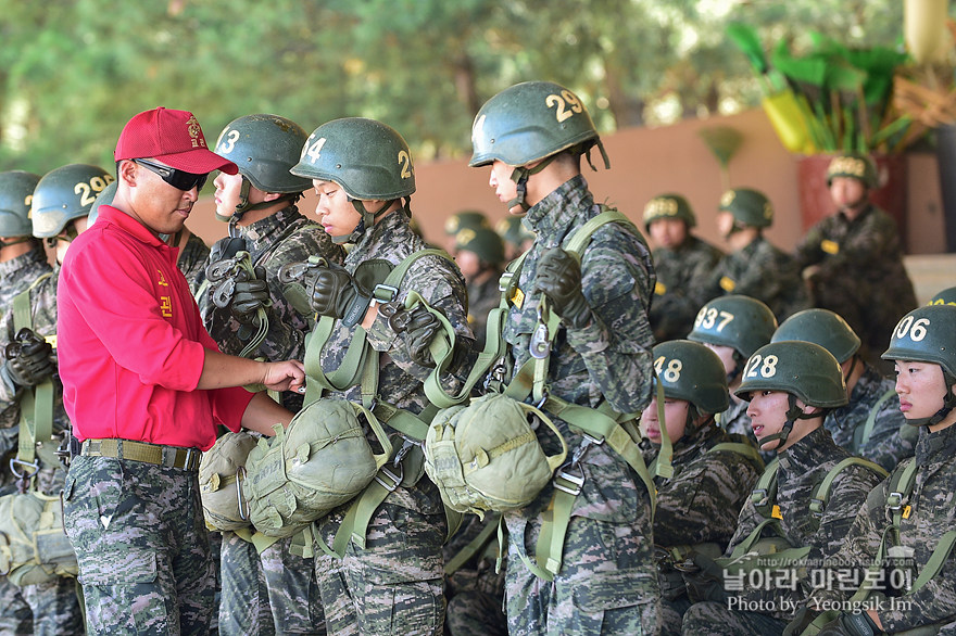 신병1307기_2교육대_공중돌격_2978.jpg