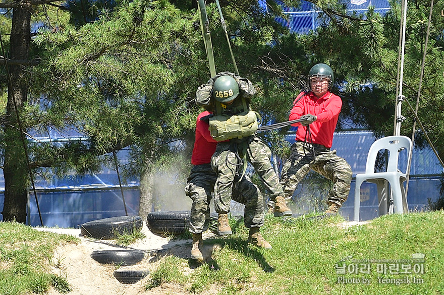 신병1307기_2교육대_공중돌격_2909.jpg