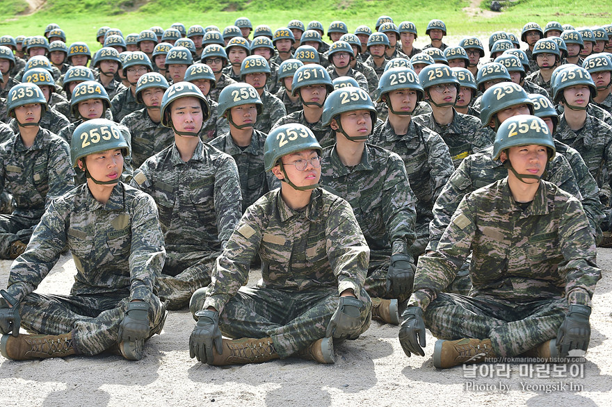 신병1307기_2교육대_공중돌격_2459.jpg