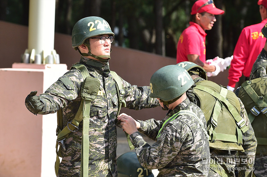 신병1307기_2교육대_공중돌격_2548.jpg