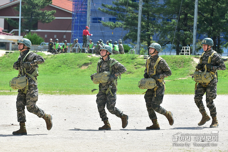 신병1307기_2교육대_공중돌격_2698.jpg