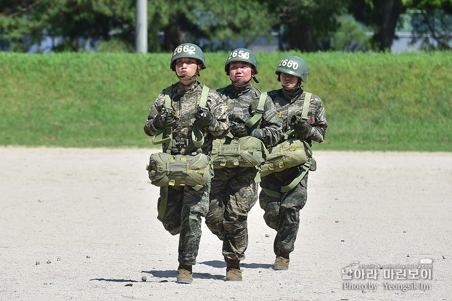 신병1307기_2교육대_공중돌격_2921.jpg