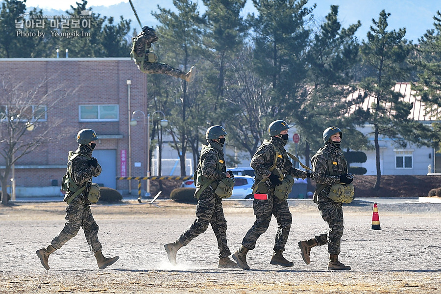 신병 1277기 1교육대 3주차 공수기초_8222.jpg