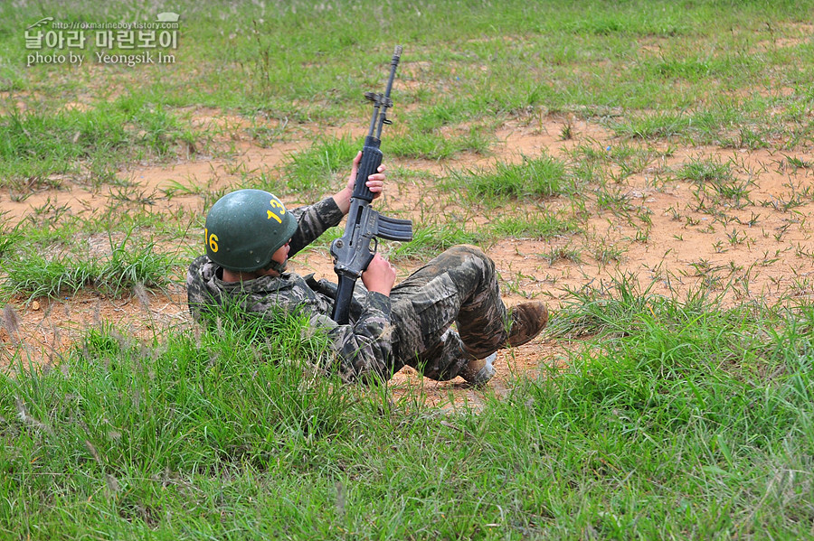 신병1297기1교육대_각개전투_5483.jpg