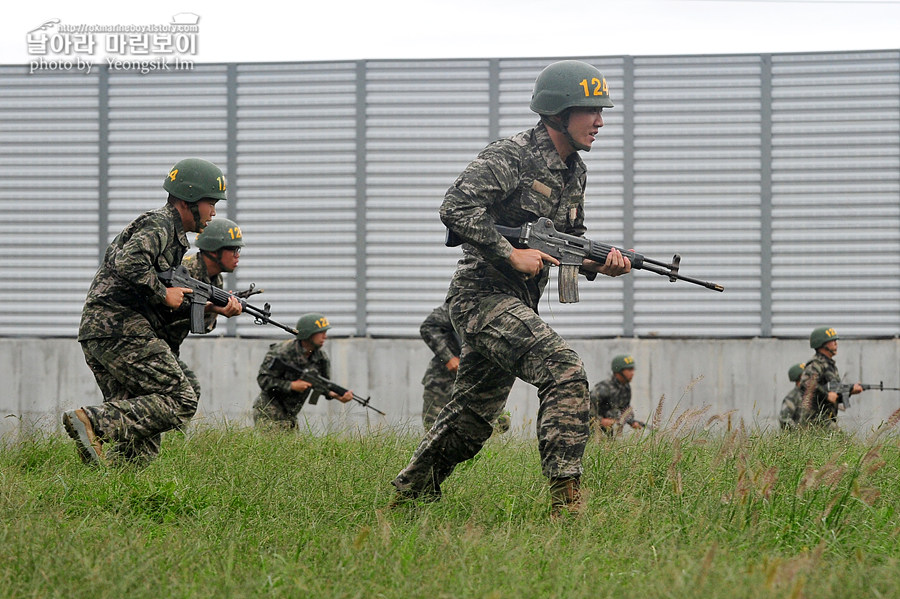 신병1297기1교육대_각개전투_5437.jpg