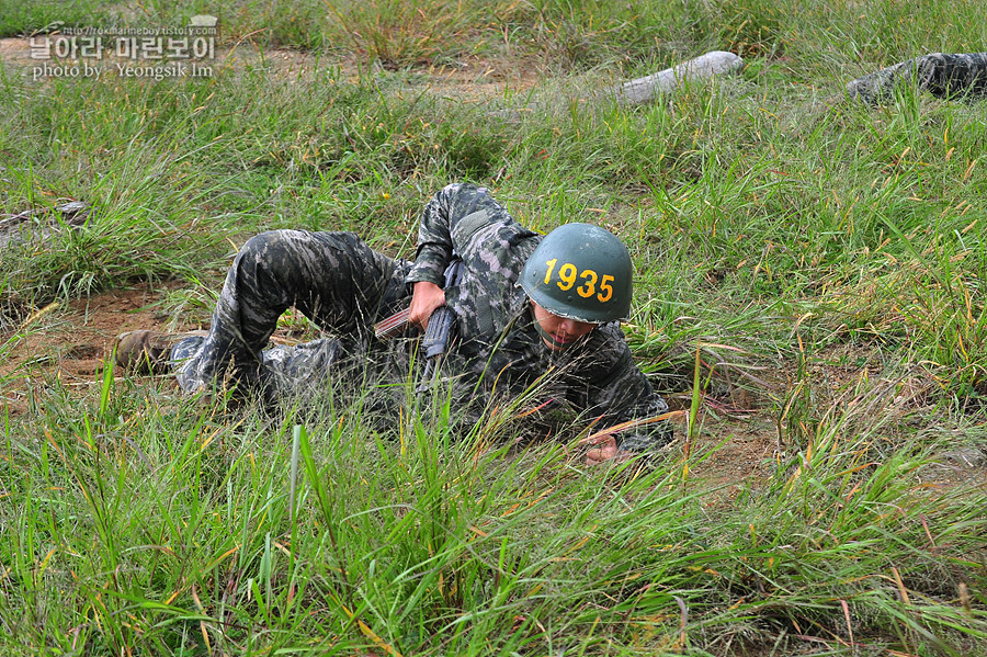 신병1297기1교육대_각개전투_5671.jpg