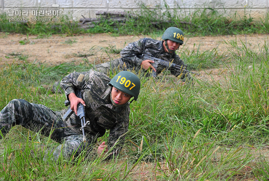 신병1297기1교육대_각개전투_5673.jpg