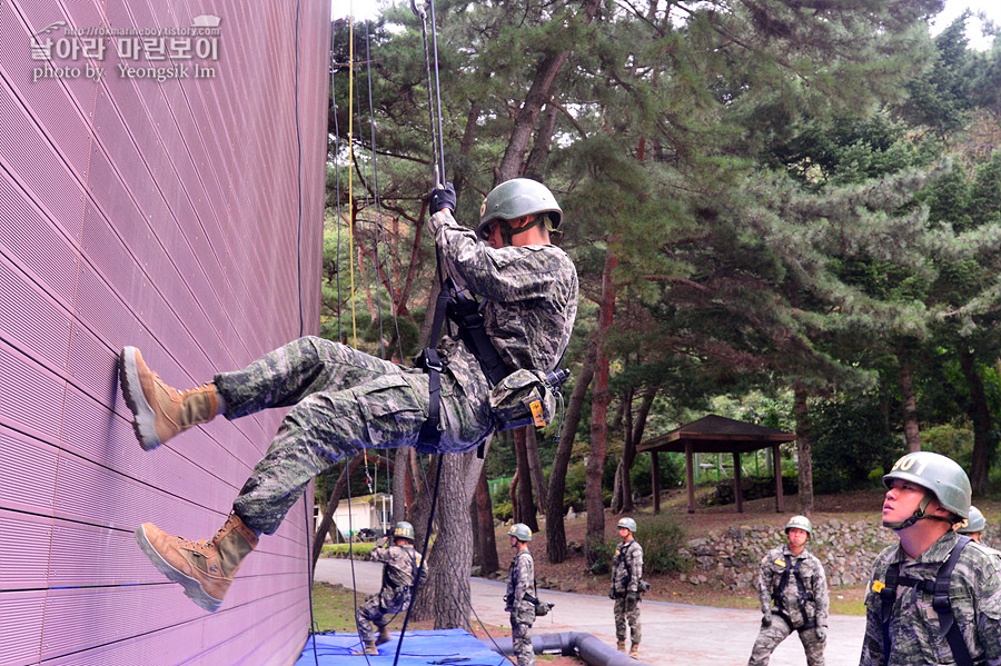 신병1297기1교육대_유격기초_4624.jpg