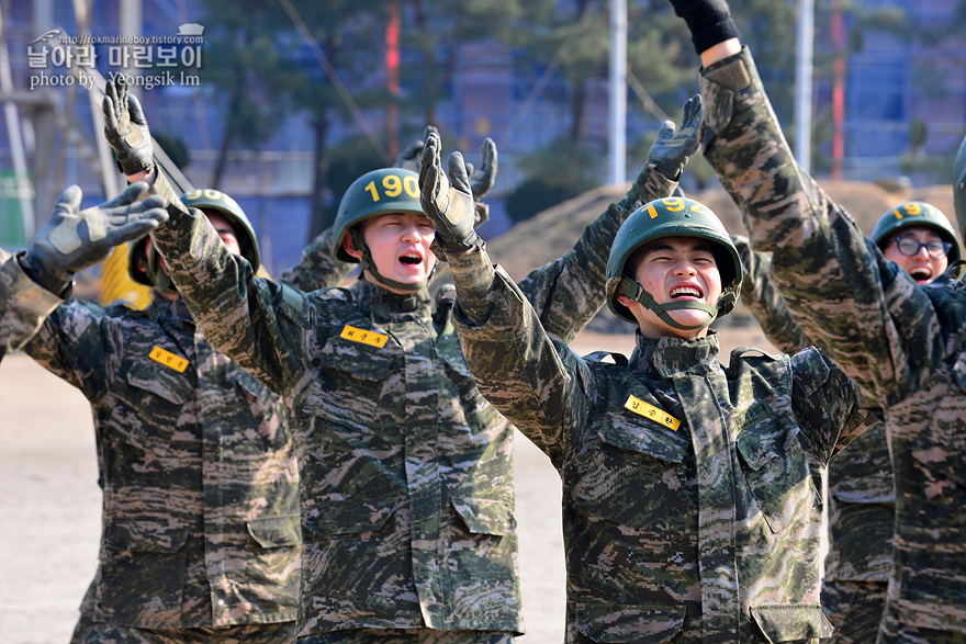신병1313기1교육대4주차_공중돌격2_1514.jpg