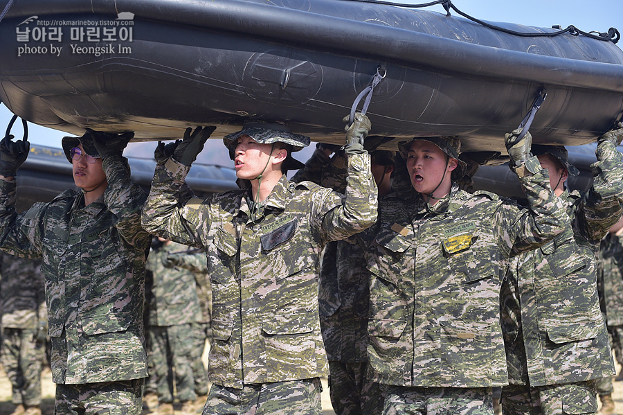 신병1315기2교육대3주차_해상돌격훈련_8398.jpg