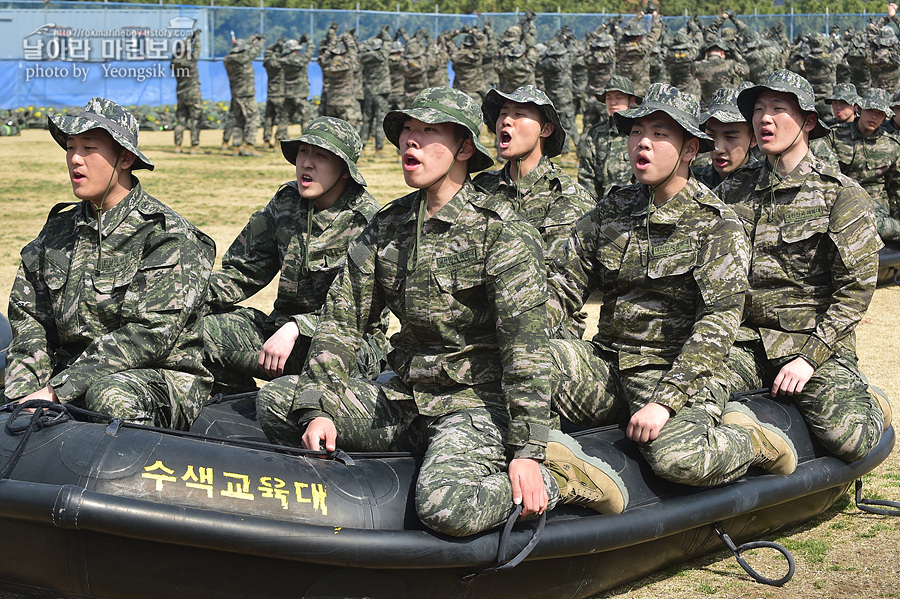 신병1315기2교육대3주차_해상돌격훈련_8184.jpg