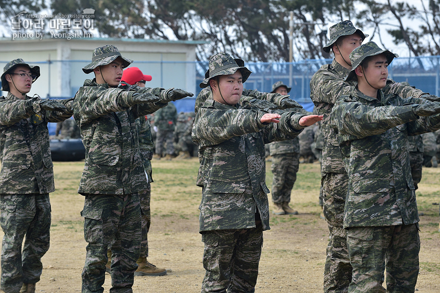 신병1315기2교육대3주차_해상돌격훈련_8267.jpg