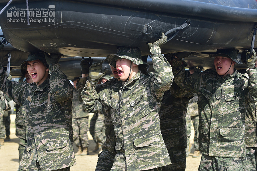 신병1315기2교육대3주차_해상돌격훈련_8390.jpg