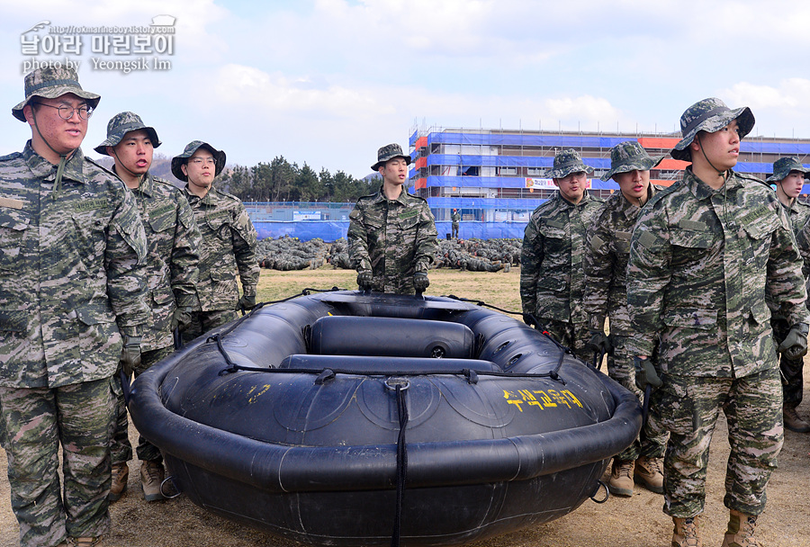 신병1315기2교육대3주차_해상돌격훈련_3187.jpg