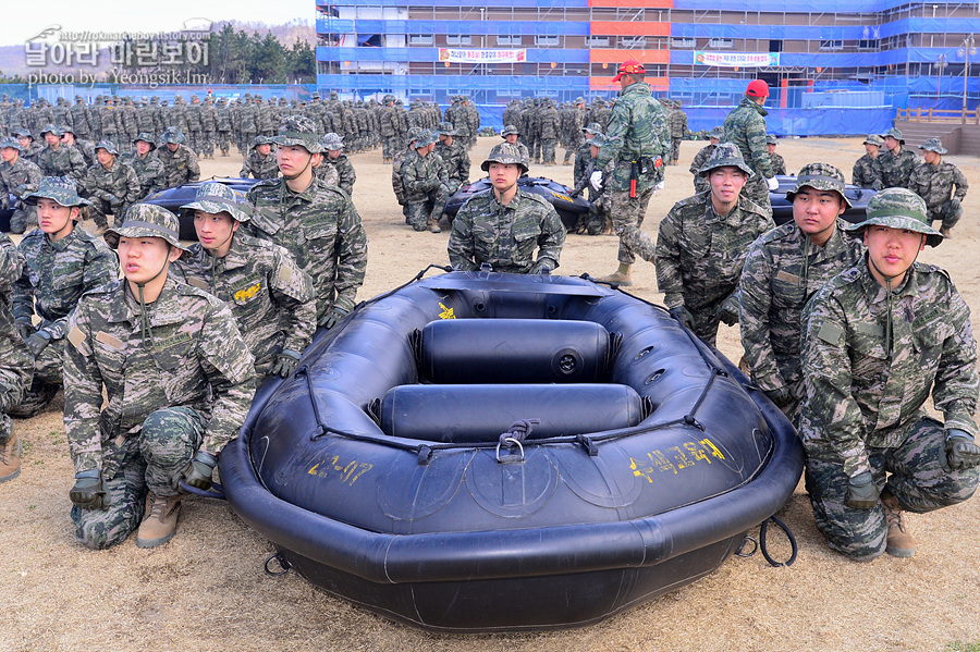신병1315기2교육대3주차_해상돌격훈련_3178.jpg