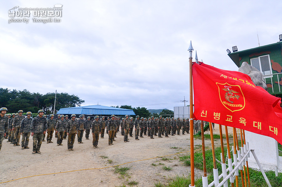 신병1297기1교육대_극기주1_4477.jpg