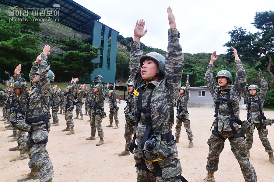 신병1297기2교육대_극기주1_4577.jpg