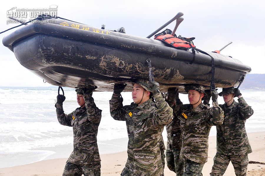 신병1315기1교육대3주차_해상돌격훈련_3119.jpg