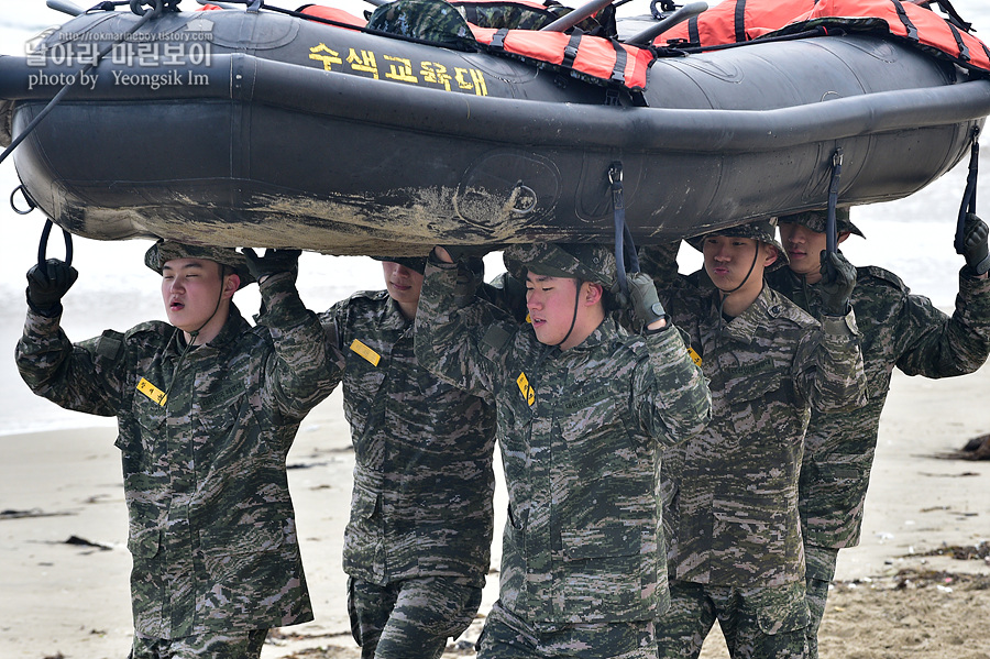 신병1315기1교육대3주차_해상돌격훈련_7914.jpg