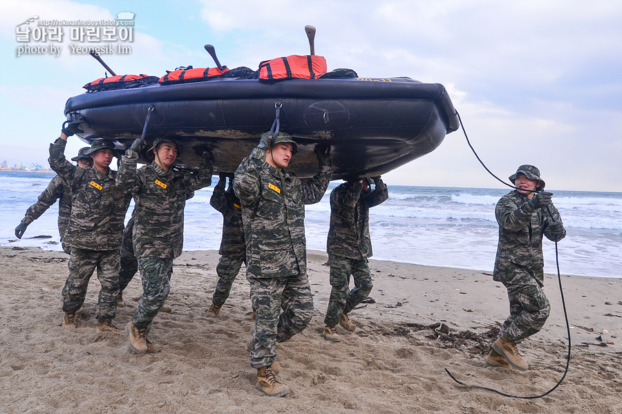 신병1315기1교육대3주차_해상돌격훈련_3106.jpg