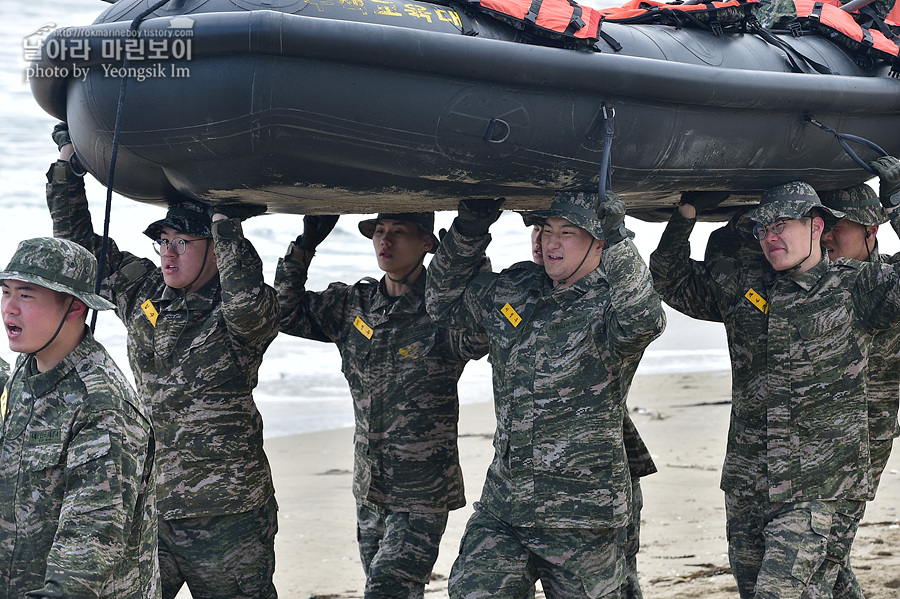 신병1315기1교육대3주차_해상돌격훈련_7922.jpg