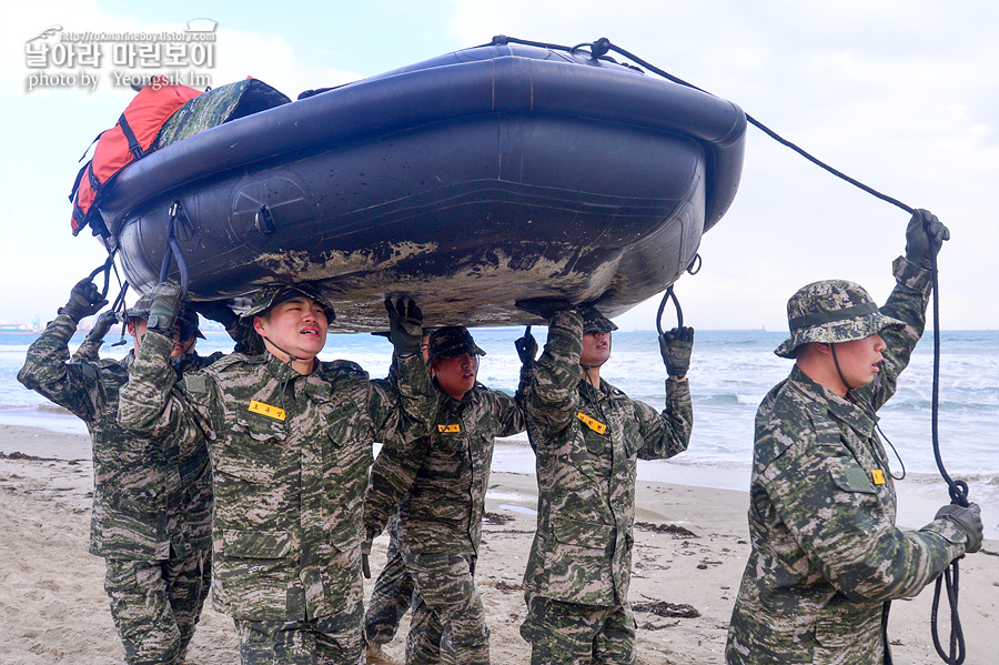 신병1315기1교육대3주차_해상돌격훈련_3102.jpg