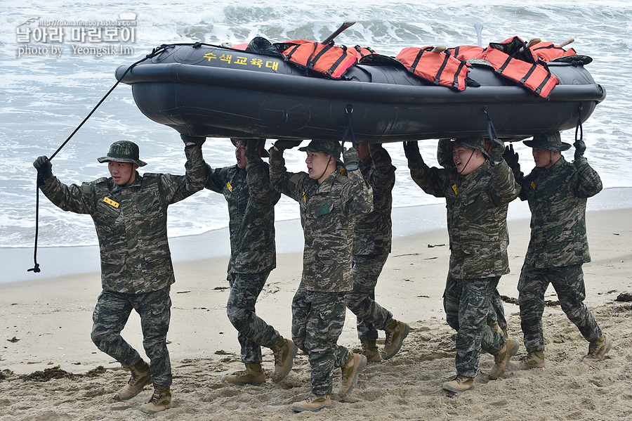신병1315기1교육대3주차_해상돌격훈련_7926.jpg