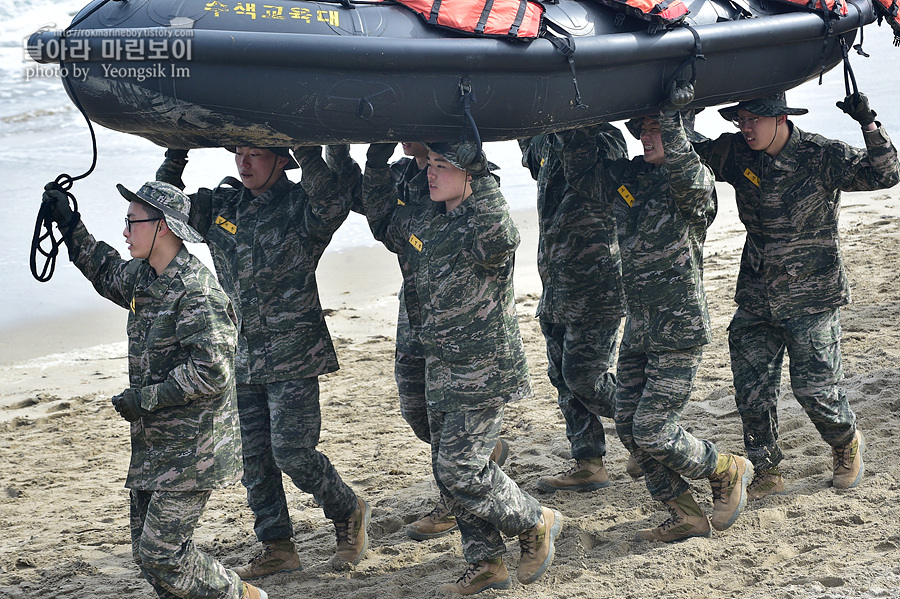 신병1315기1교육대3주차_해상돌격훈련_8006.jpg