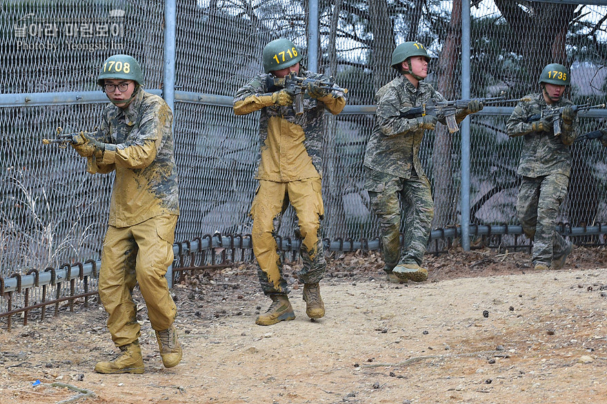 신병1301기_극기주_각개전투_2294.jpg