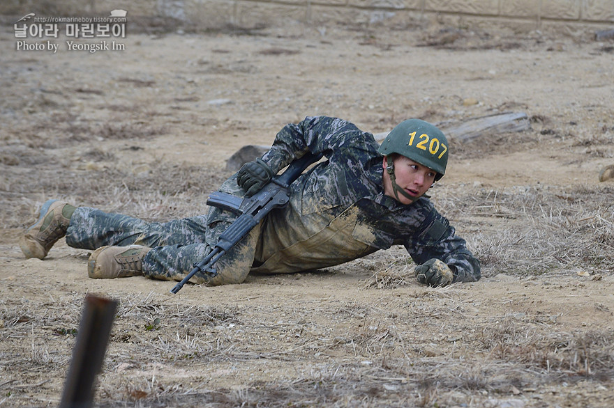 신병1301기_극기주_각개전투_2230.jpg