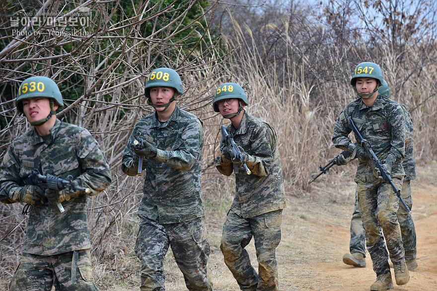 신병1301기_극기주_각개전투_2286.jpg