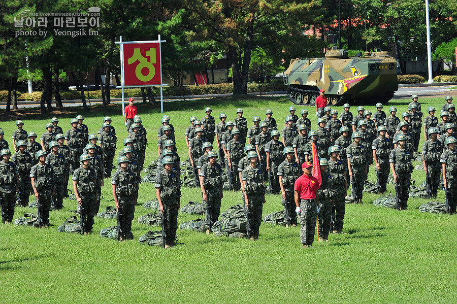 신병1297기_빨간명찰수여식_6474.jpg