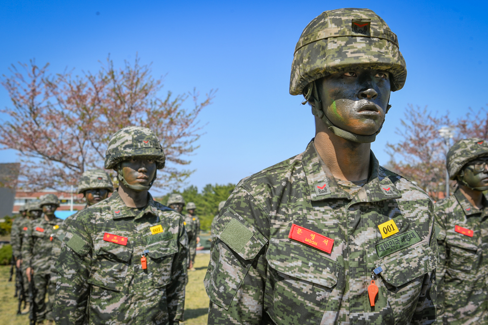 해병대 부사관후보생 410기 빨간명찰 수여식 1.jpg